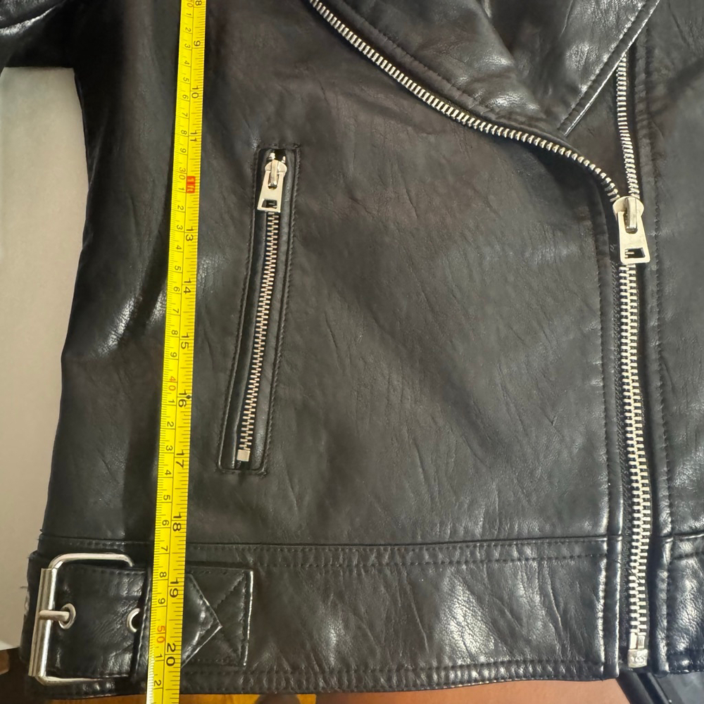 Size 6 Topshop Black Faux Leather classic Moto Jacket pockets Zippers Unisex - Picture 11 of 12